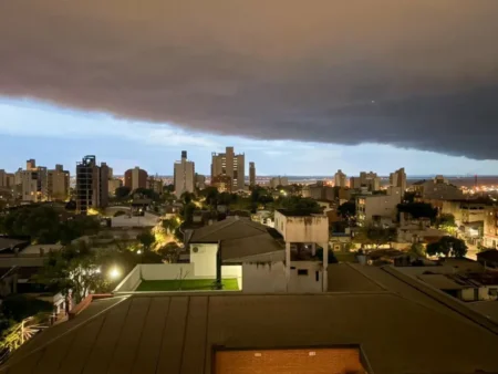 Tardes templadas y lluvias aisladas acompañarán el inicio de semana en Posadas imagen-28