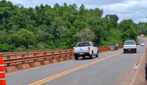 Habilitan parcialmente el tránsito sobre el puente Paranay imagen-1