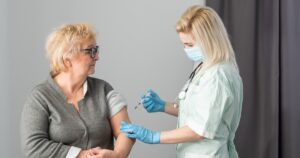 Una vacuna diseñada para cada paciente logró reducir un 58% el riesgo de recaída en melanoma de alto riesgo imagen-4